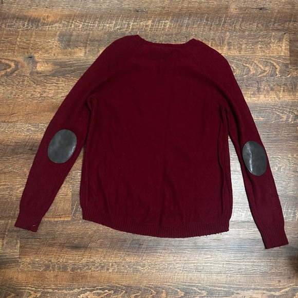 J.Crew Sweater Women’s Size S Red Round Neck Pullover Wool Blend patch elbows - Picture 3 of 4